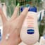 Dưỡng tay vaseline Thái